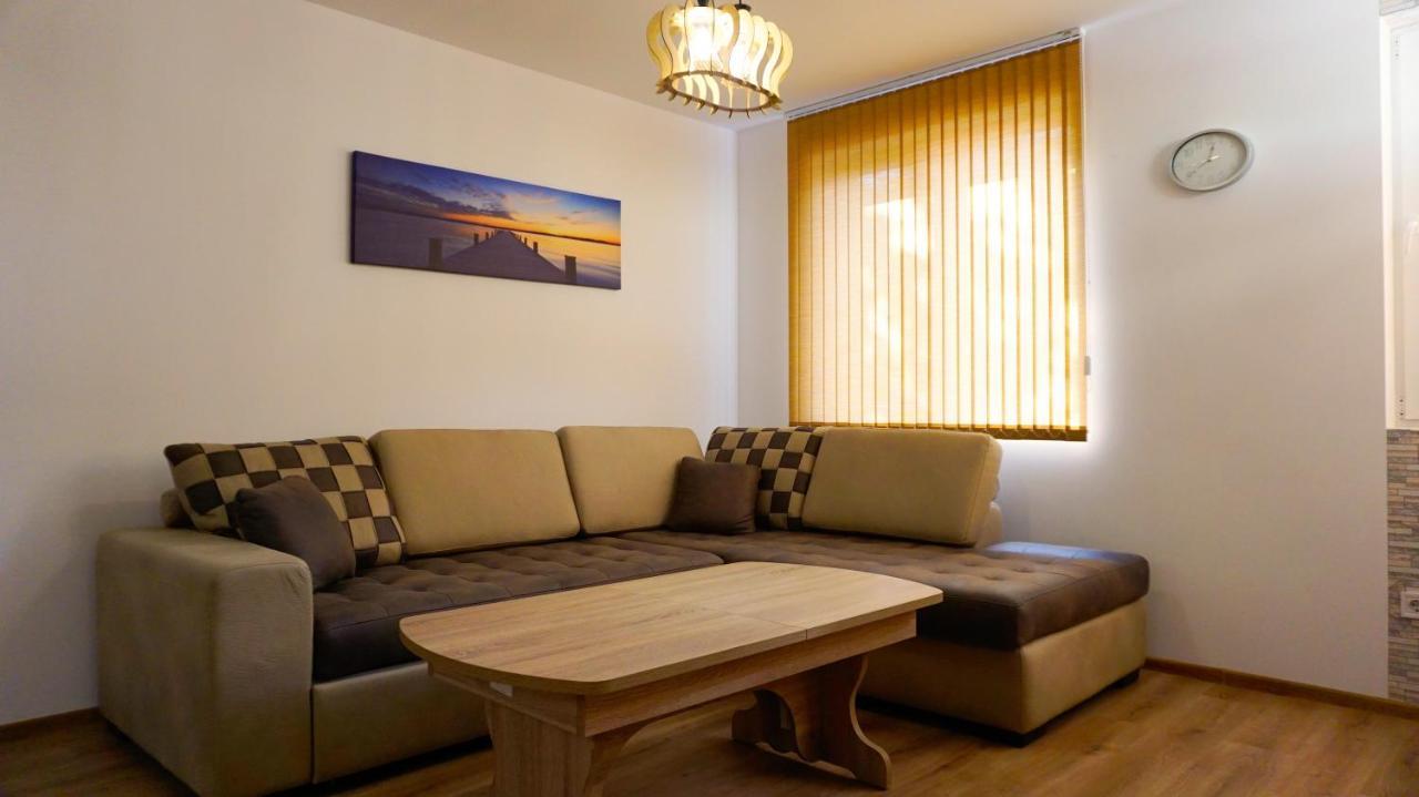 Апартамент Далия - Apartment Dalia Varna Bagian luar foto